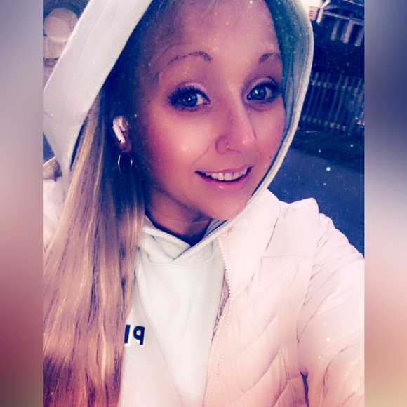 Meet your Posher, Angela - Picture 7 of 7